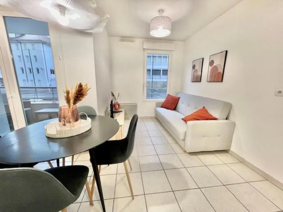 Apartment Appartement T2 Centre Ville, Balcon Bonneville